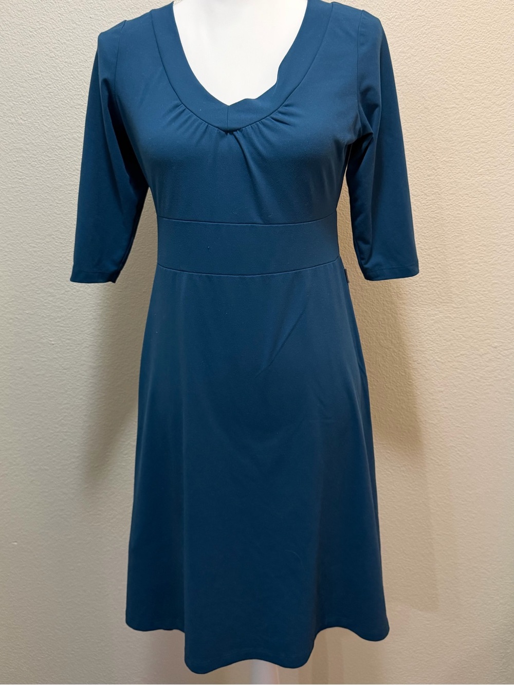 Eddie Bauer teal pullover fit and flare dress, size Petite Medium